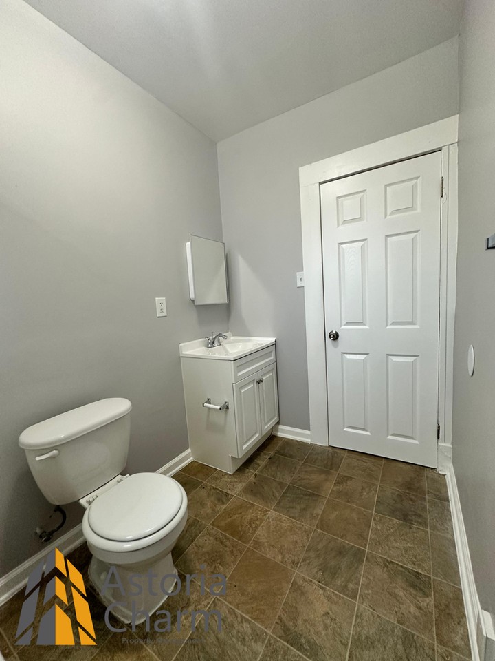 2826 Windsor Ave #C1 - Photo 2 of 21