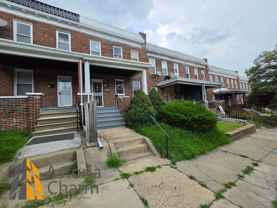 3016 Pelham Ave - Photo 1 of 1