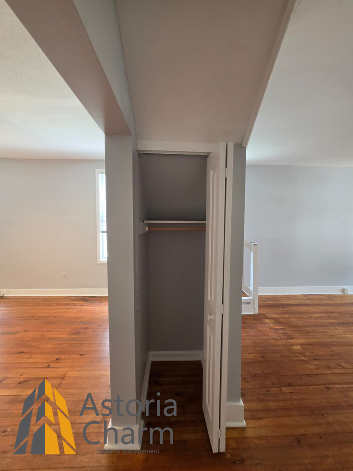 607 E 41st St - Photo 6 of 42