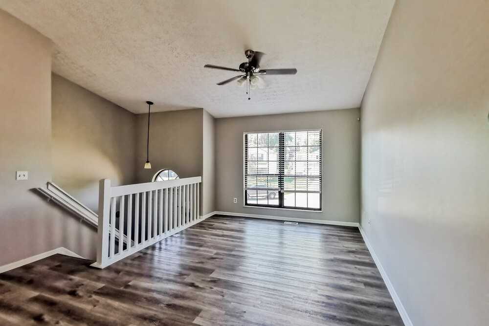 3255 Bluhm Ct - Photo 5 of 17