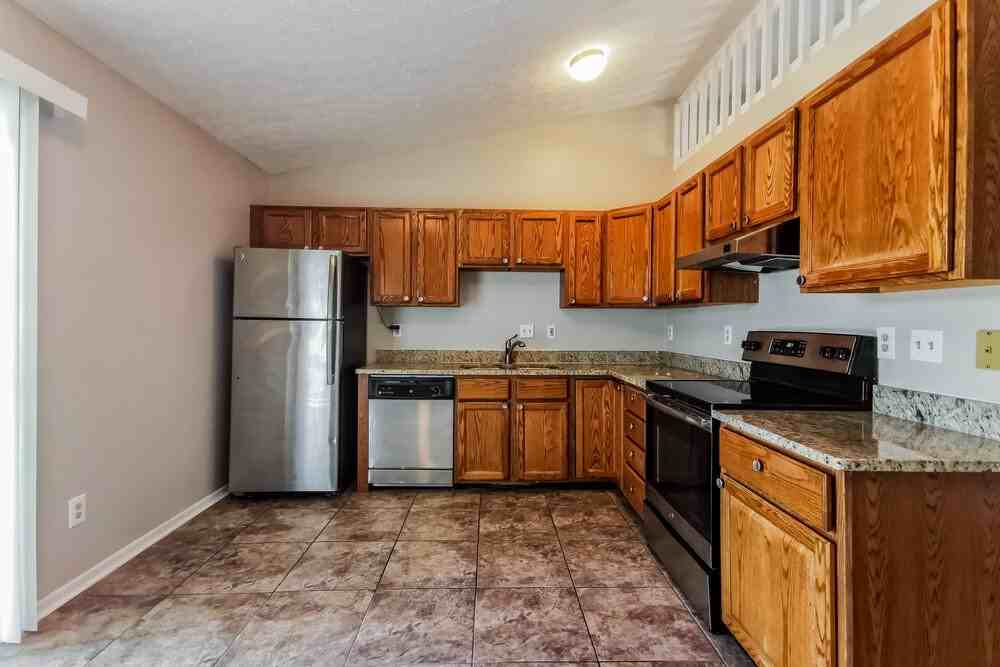 3255 Bluhm Ct - Photo 7 of 17