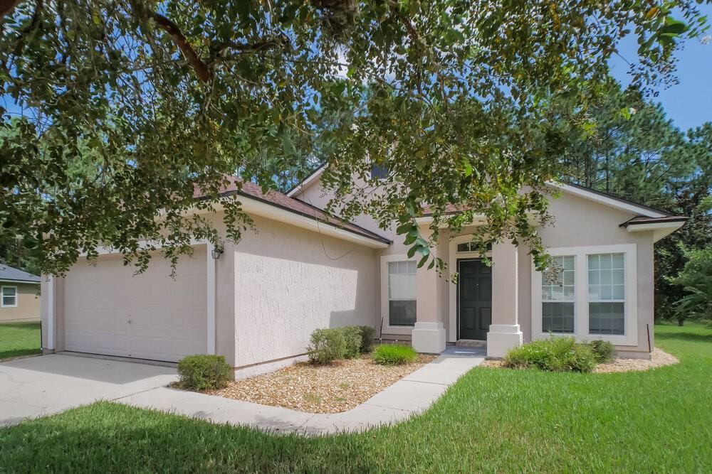 2241 Blackstone Way - Photo 3 of 16