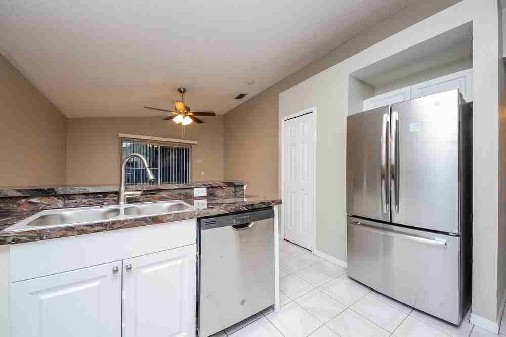 2150 Rj Cir - Photo 7 of 16