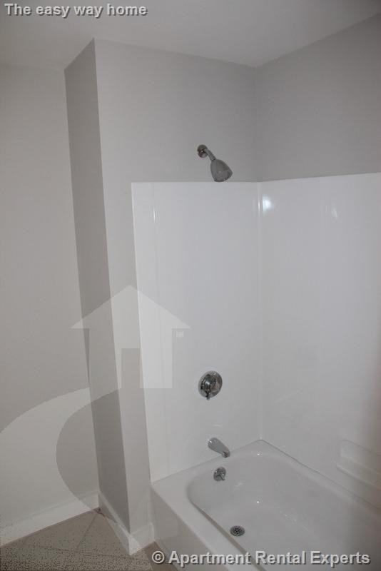 632 Massachusetts Ave #213 - Photo 5 of 12