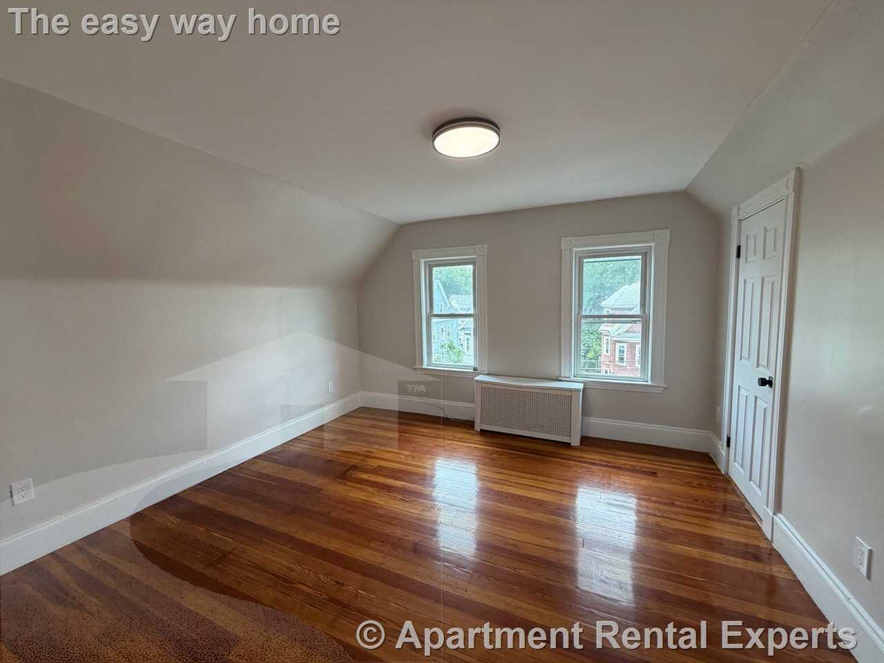 25 Warner St #2 - Photo 5 of 21