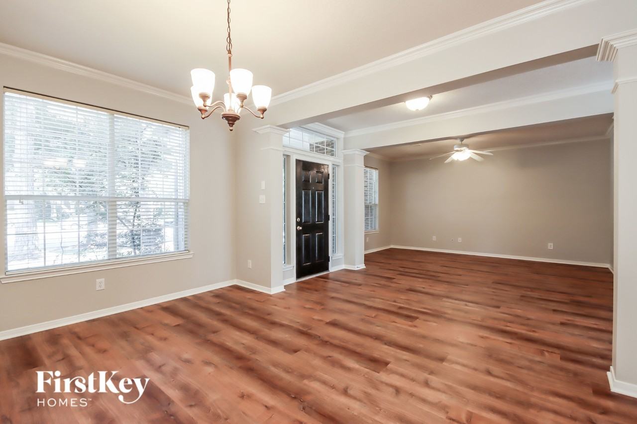 31306 Hilldale Park Ct - Photo 5 of 15