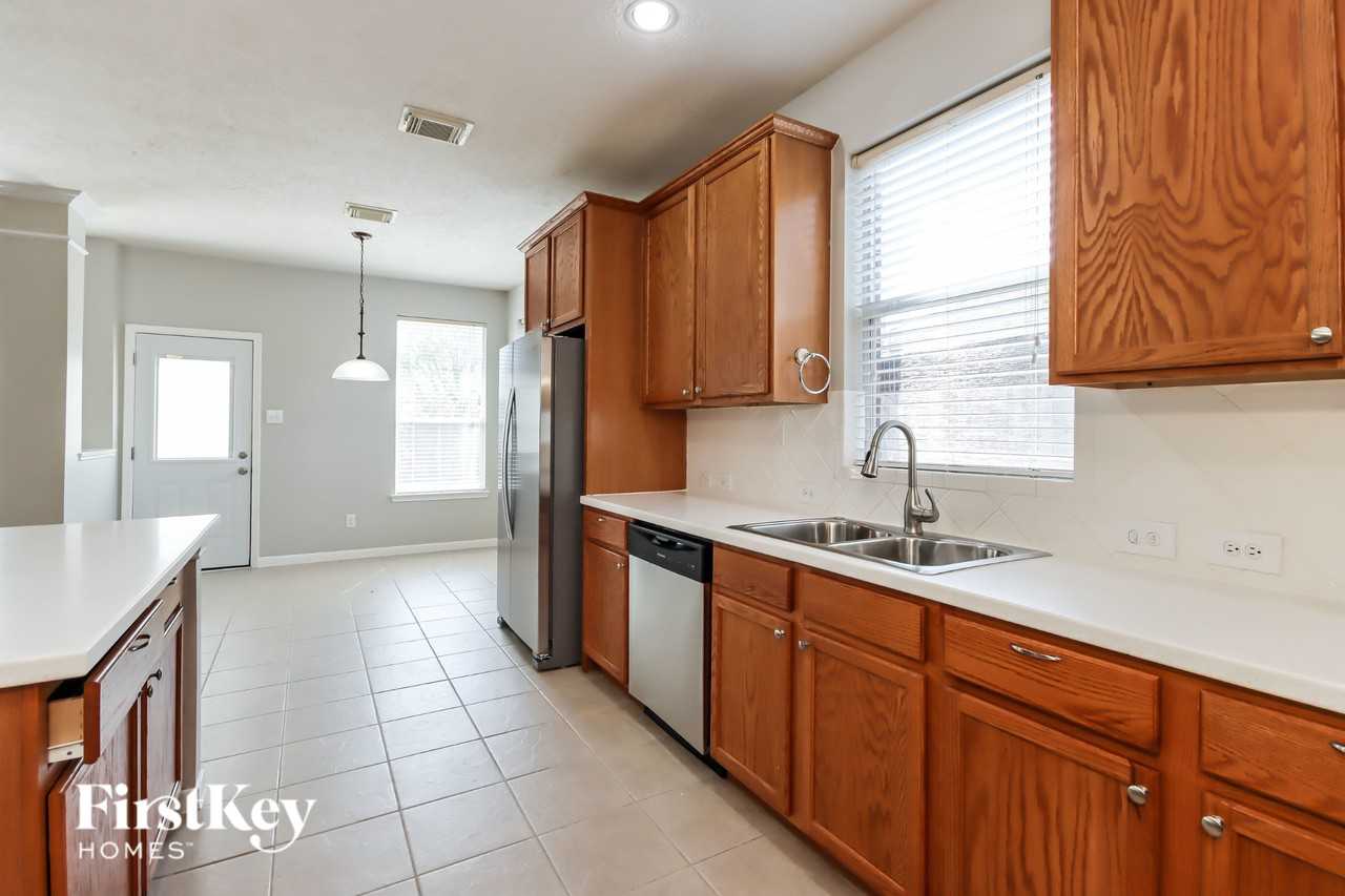 31306 Hilldale Park Ct - Photo 7 of 15