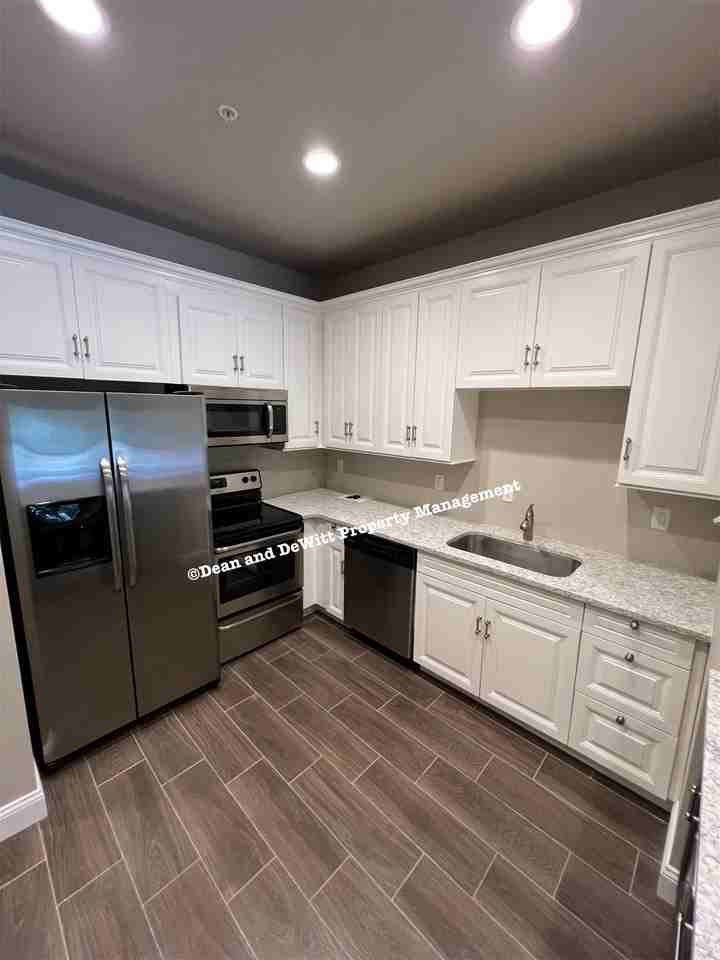 2253 Central Ave - Photo 4 of 23