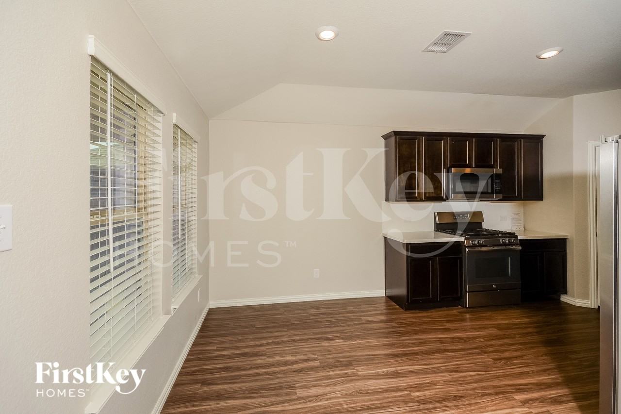 145 Cedar Canyon Dr - Photo 3 of 16