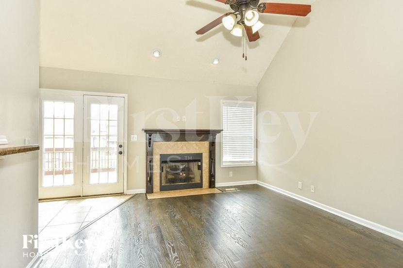3489 Sikorsky Ln - Photo 4 of 15