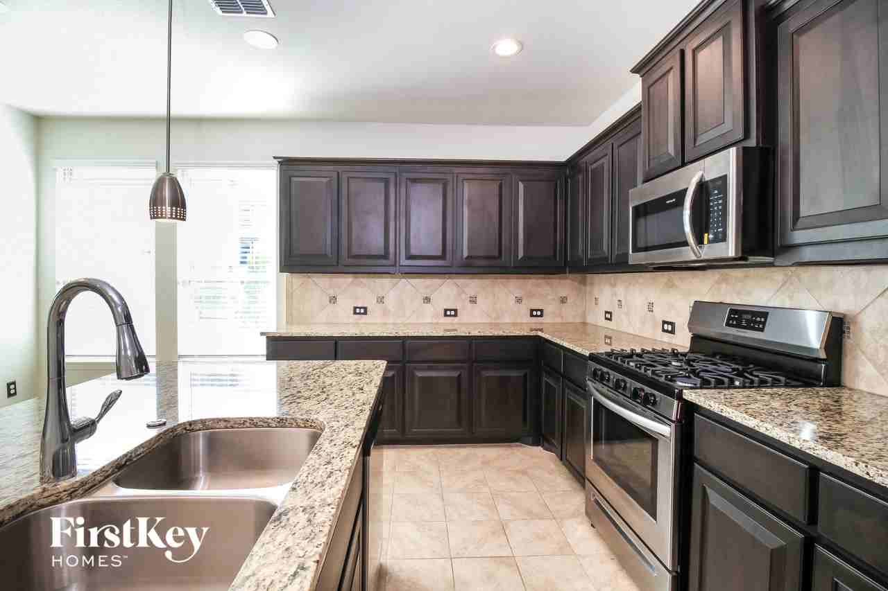 1008 Spanish Needle Trl - Photo 7 of 15