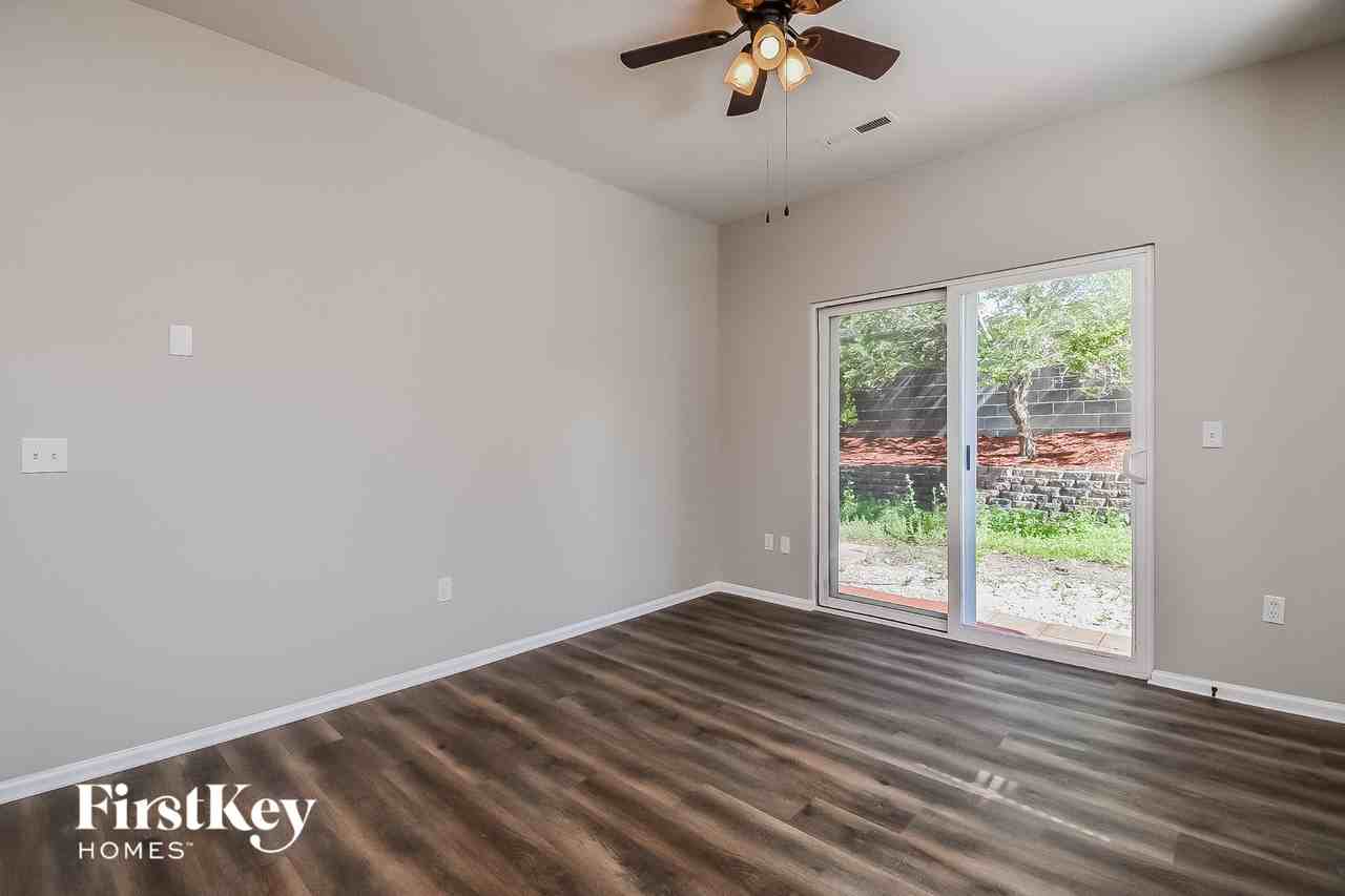 5229 Mountain Air Cir - Photo 3 of 15