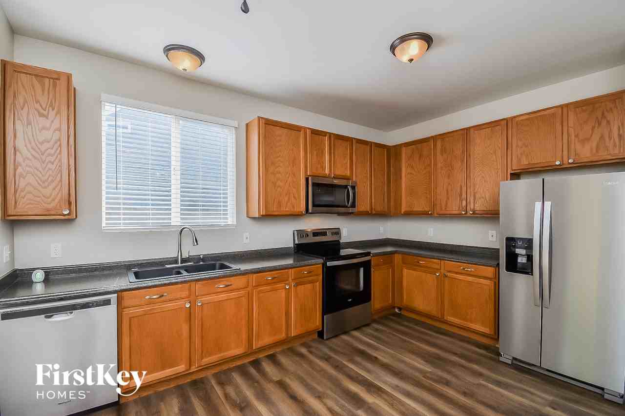 5229 Mountain Air Cir - Photo 4 of 15