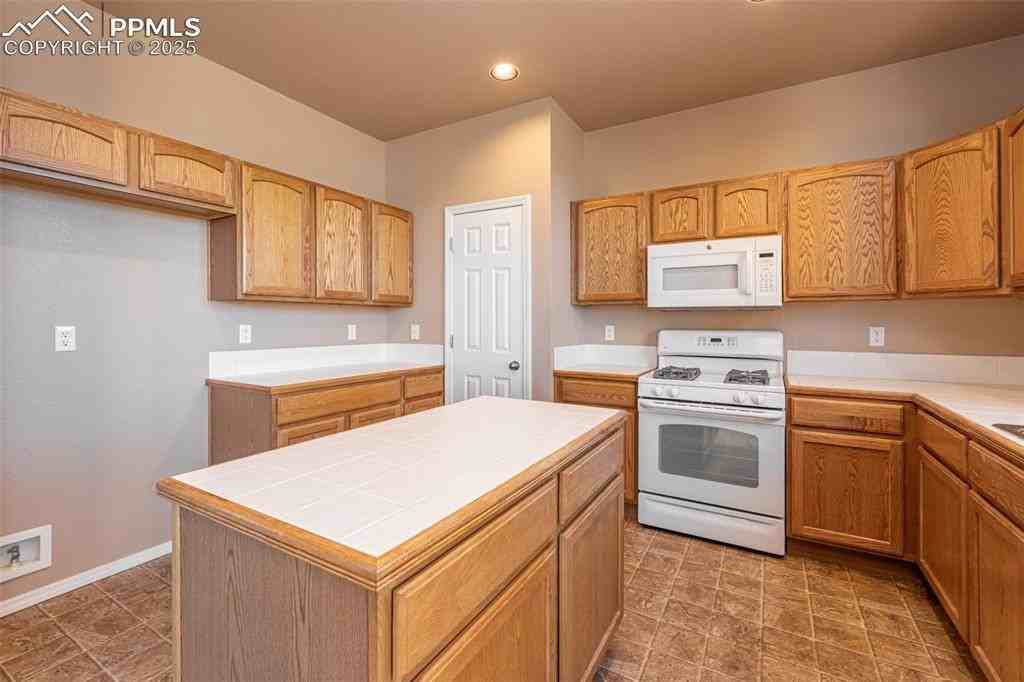 5988 Cumbre Vista Way - Photo 4 of 12