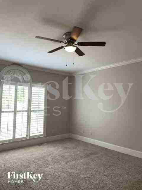 1046 Highland Park Pl - Photo 6 of 11
