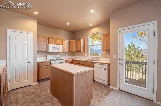 5988 Cumbre Vista Way - Photo 5 of 12