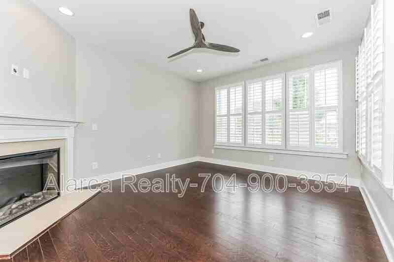 3246 Moss Ln - Photo 4 of 21