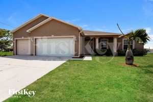 featured image of 1820 Ne 7th Ave