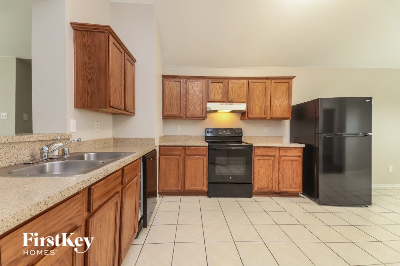 1005 Cumberland Dr - Photo 7 of 16