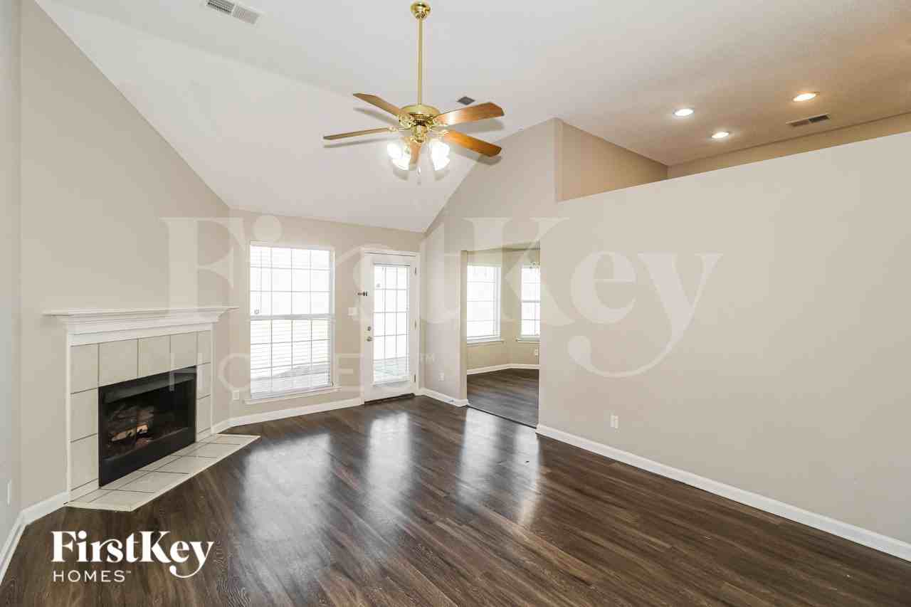 1060 Mossy Knoll Dr - Photo 4 of 16