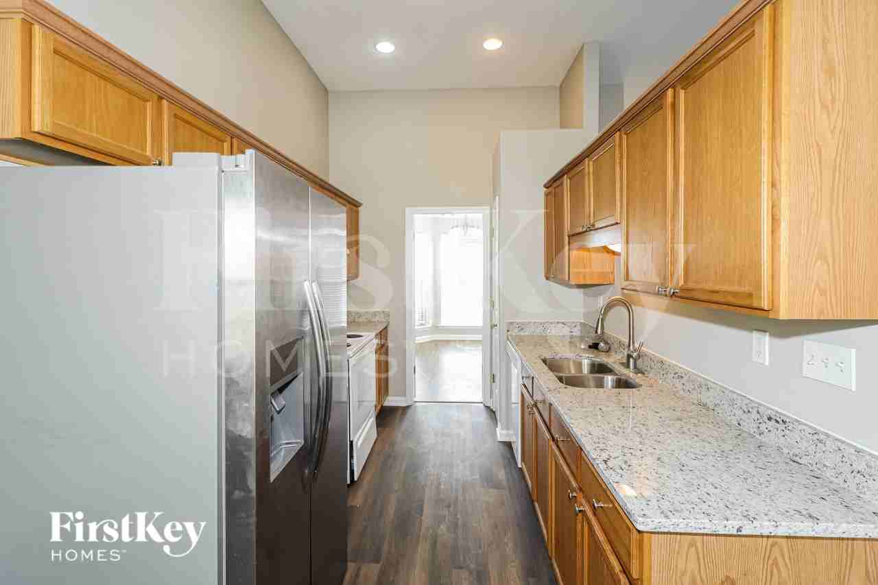 1060 Mossy Knoll Dr - Photo 7 of 16