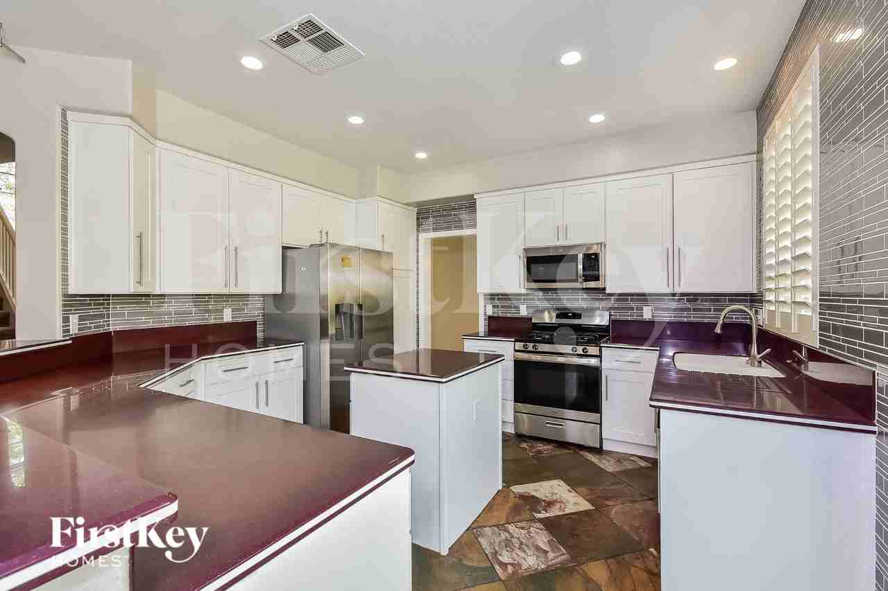 9562 Teton Vista Ave - Photo 5 of 16