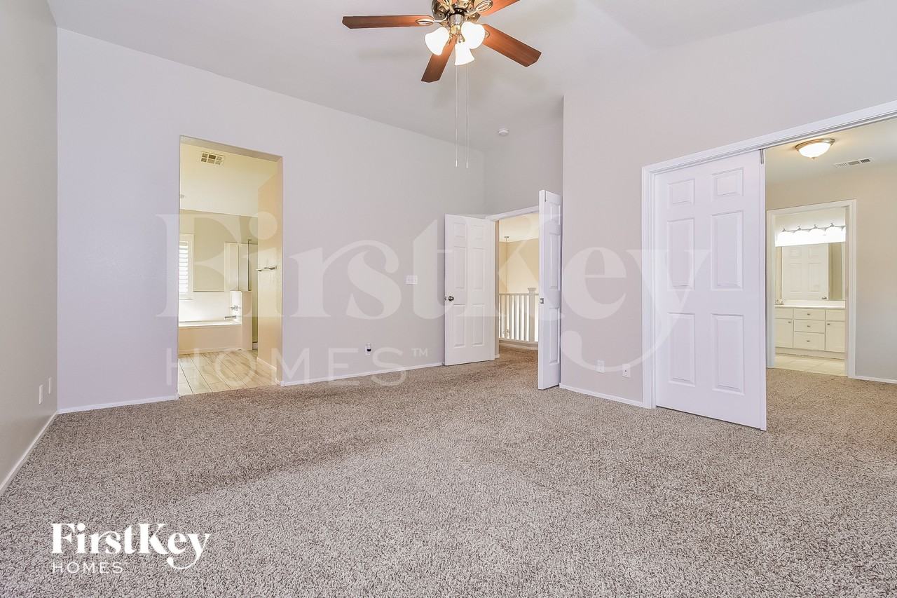 9562 Teton Vista Ave - Photo 7 of 16