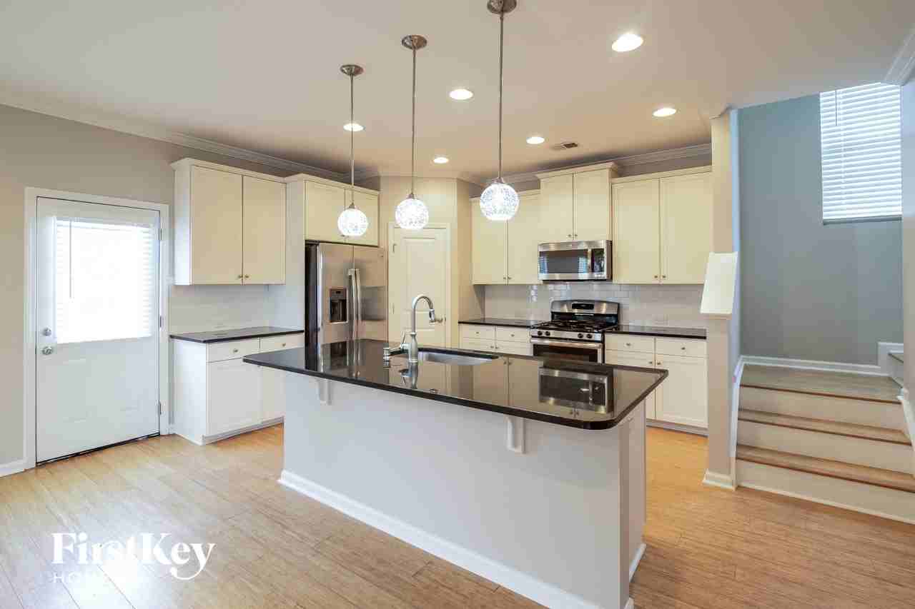 3336 Pavilion Lake Dr - Photo 6 of 15
