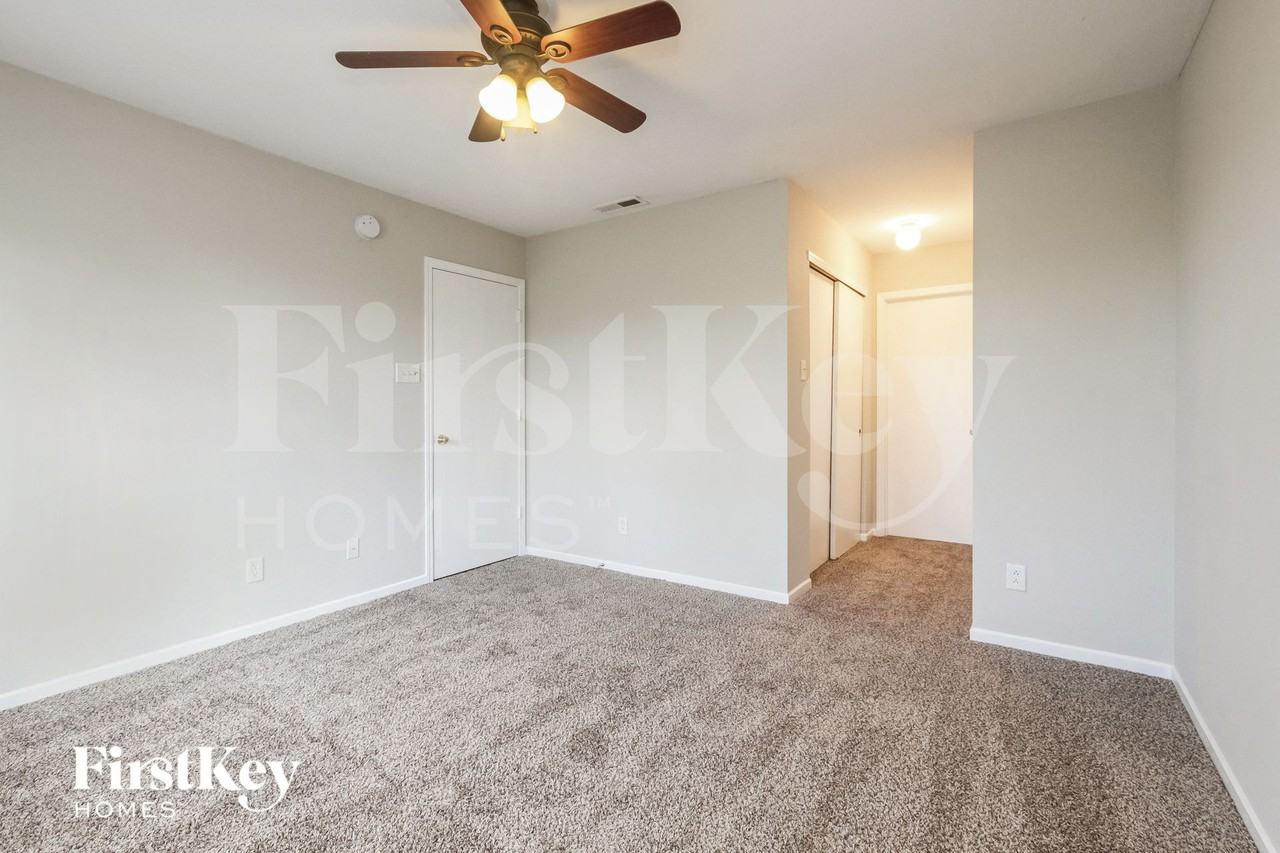 8702 Hosta Way - Photo 7 of 15