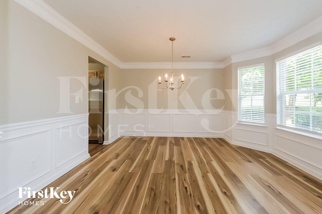 1714 Cape Fear Way - Photo 4 of 15