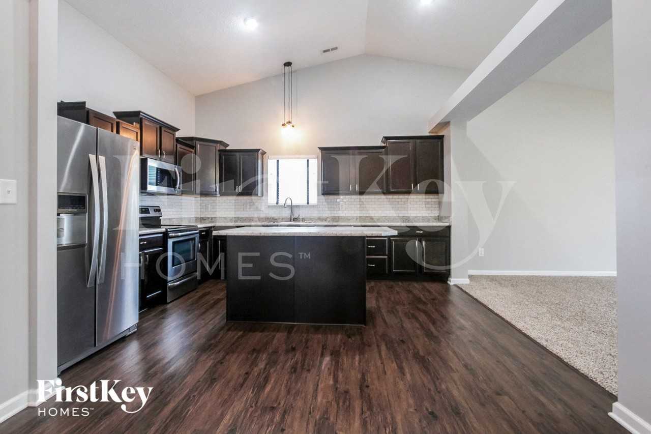 2116 Willow Oak Ct - Photo 6 of 15