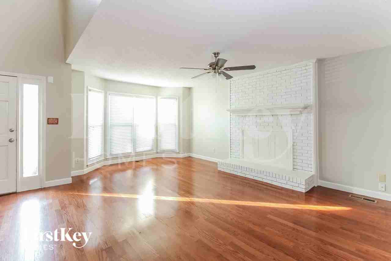 1804 Chipchase Rd - Photo 2 of 15