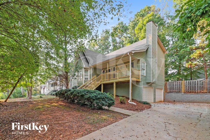 345 Maplelake Dr - Photo 2 of 16