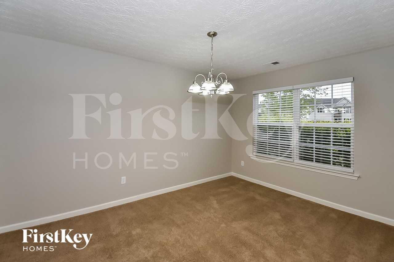 4831 Wexford Trl - Photo 3 of 15