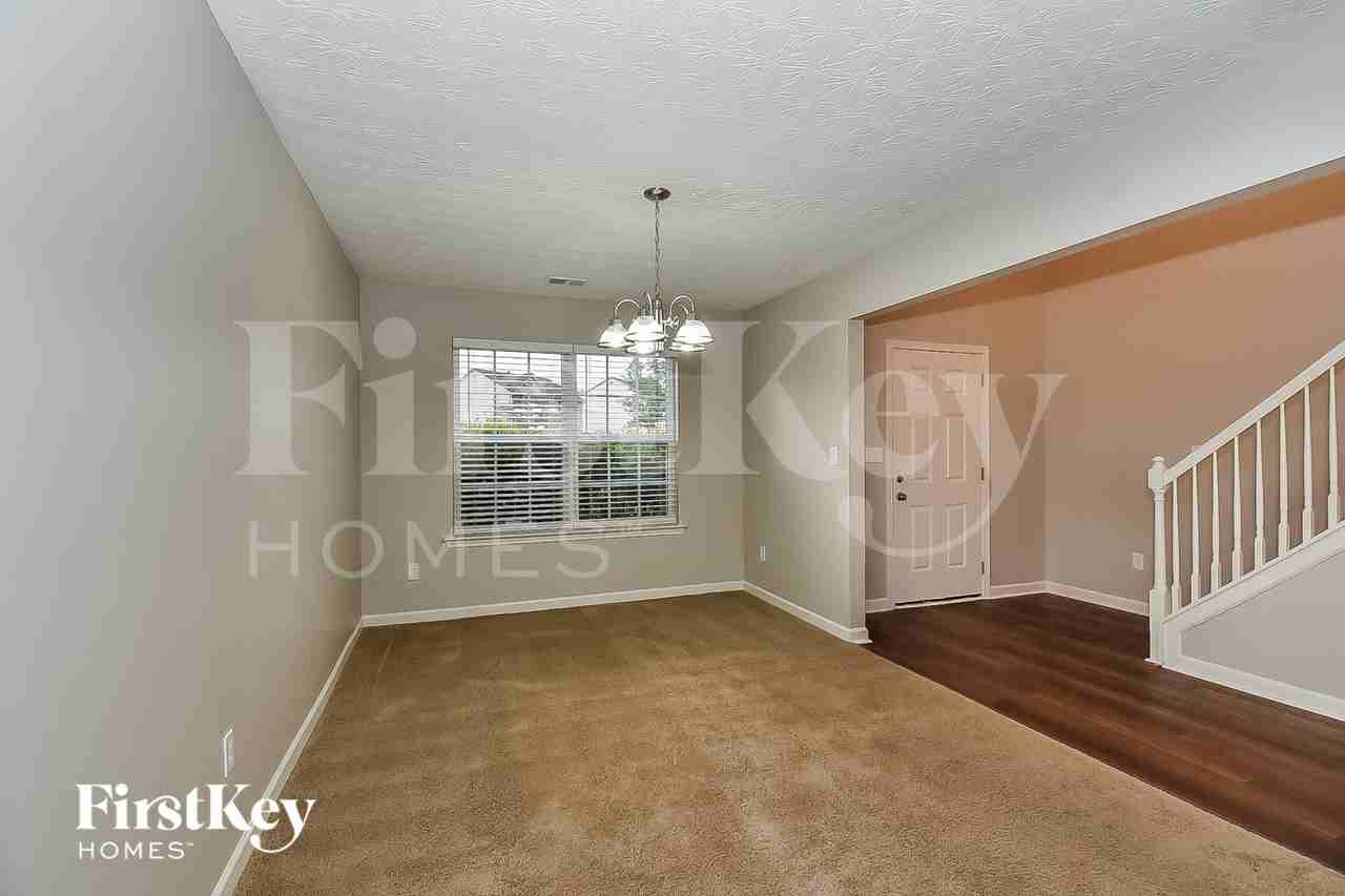 4831 Wexford Trl - Photo 4 of 15