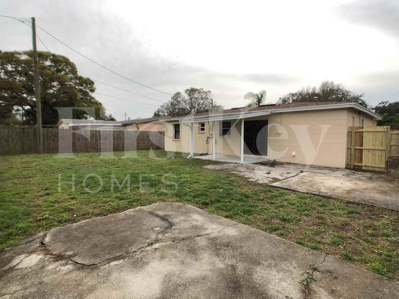 8411 53rd Way N - Photo 2 of 2