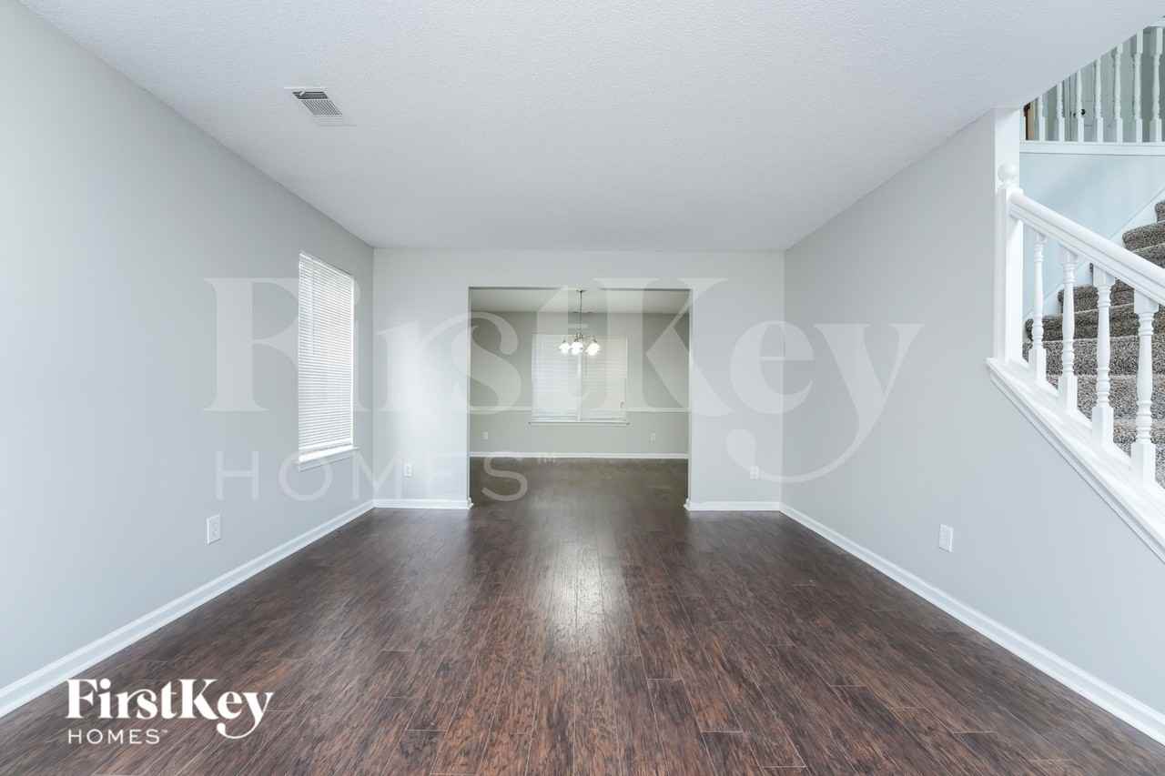 5929 Duren Meadows Dr - Photo 4 of 28