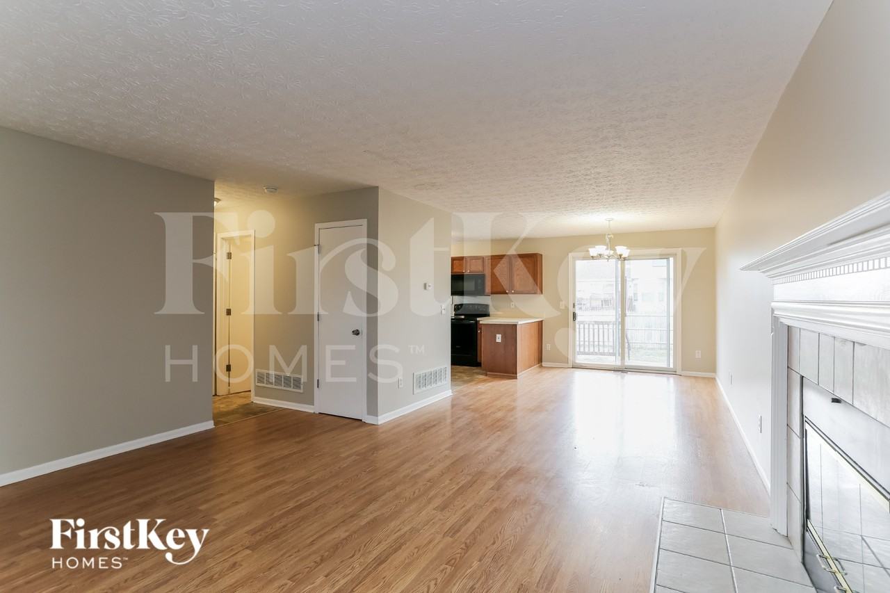 5842 Rothrock Ct - Photo 4 of 16