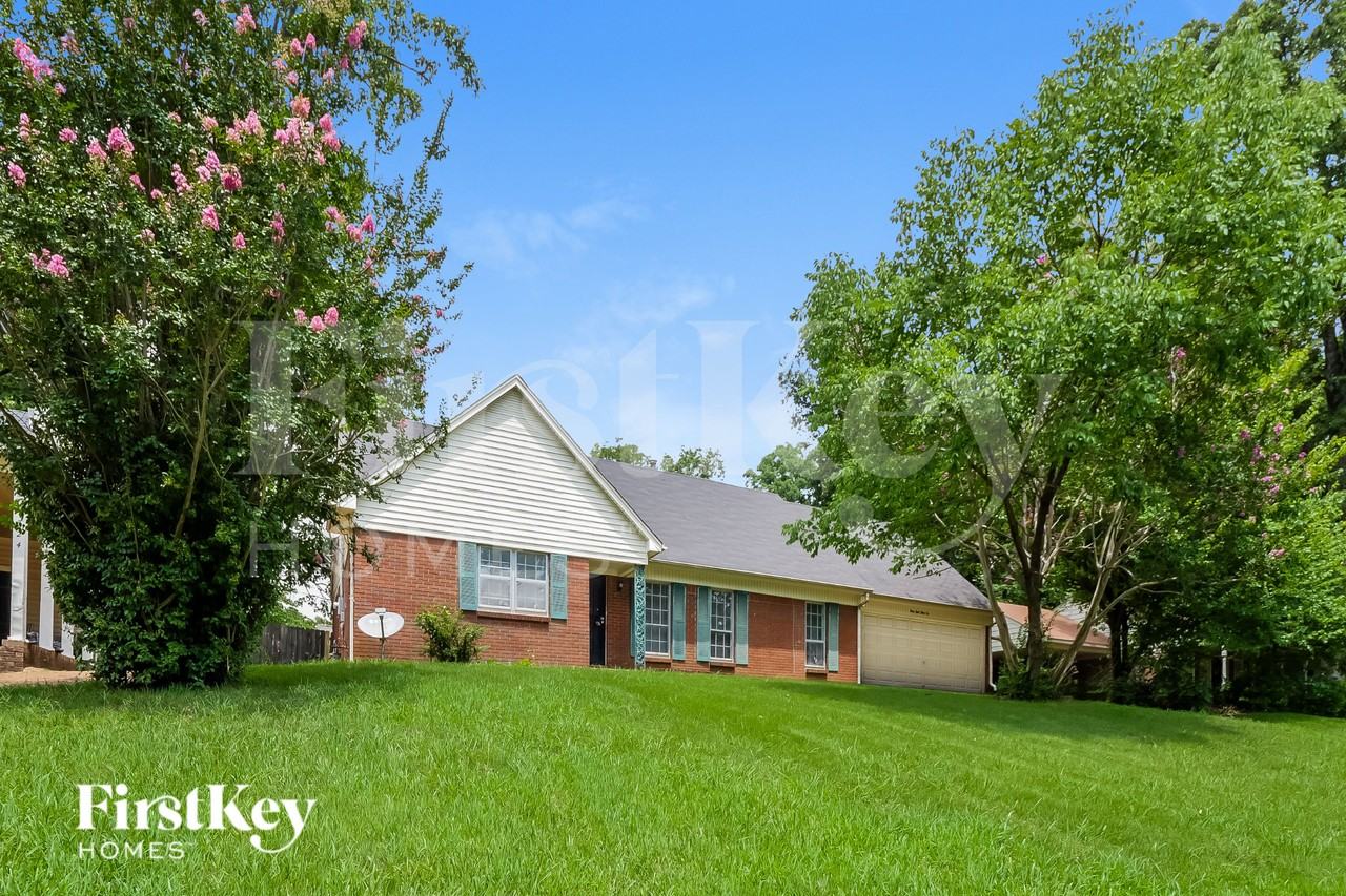 4832 Rolling Meadows Dr - Photo 2 of 19