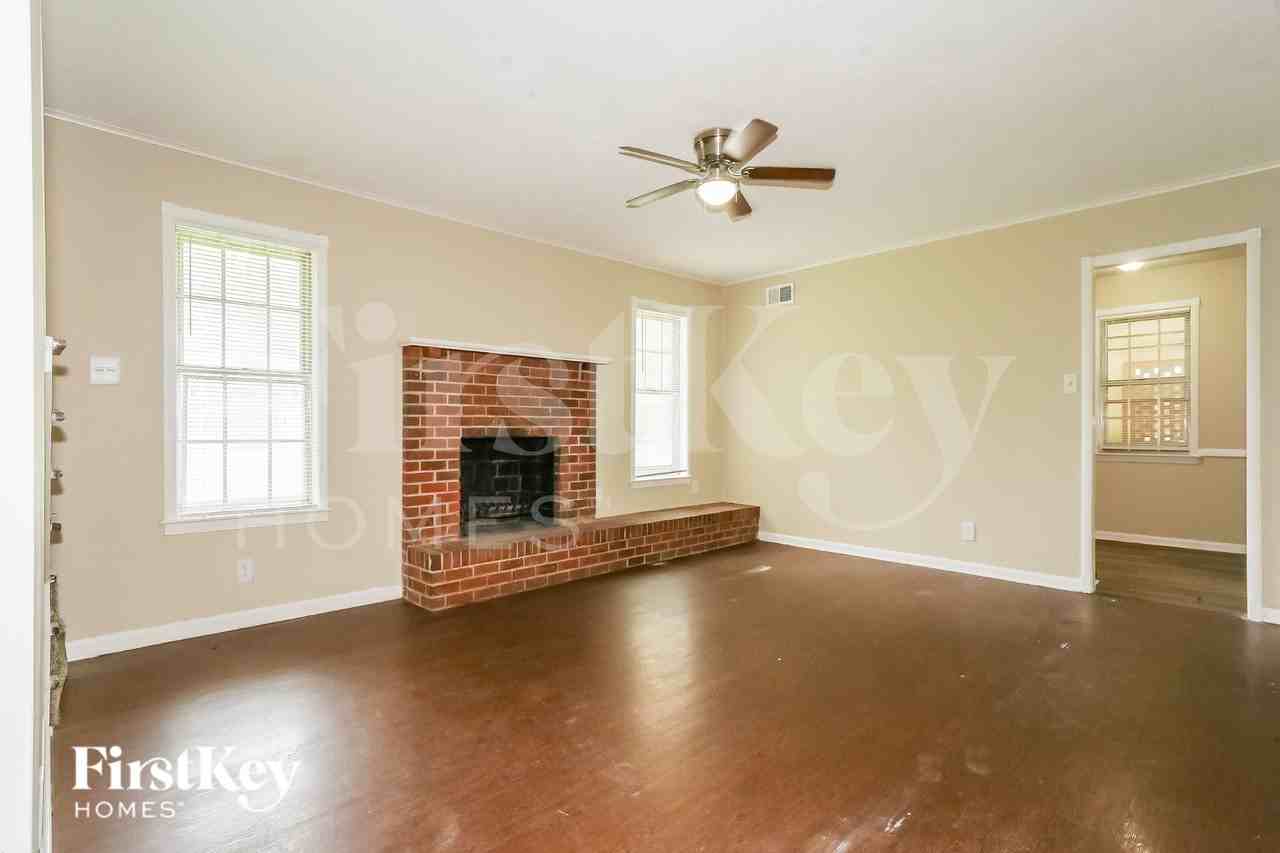 4832 Rolling Meadows Dr - Photo 3 of 19