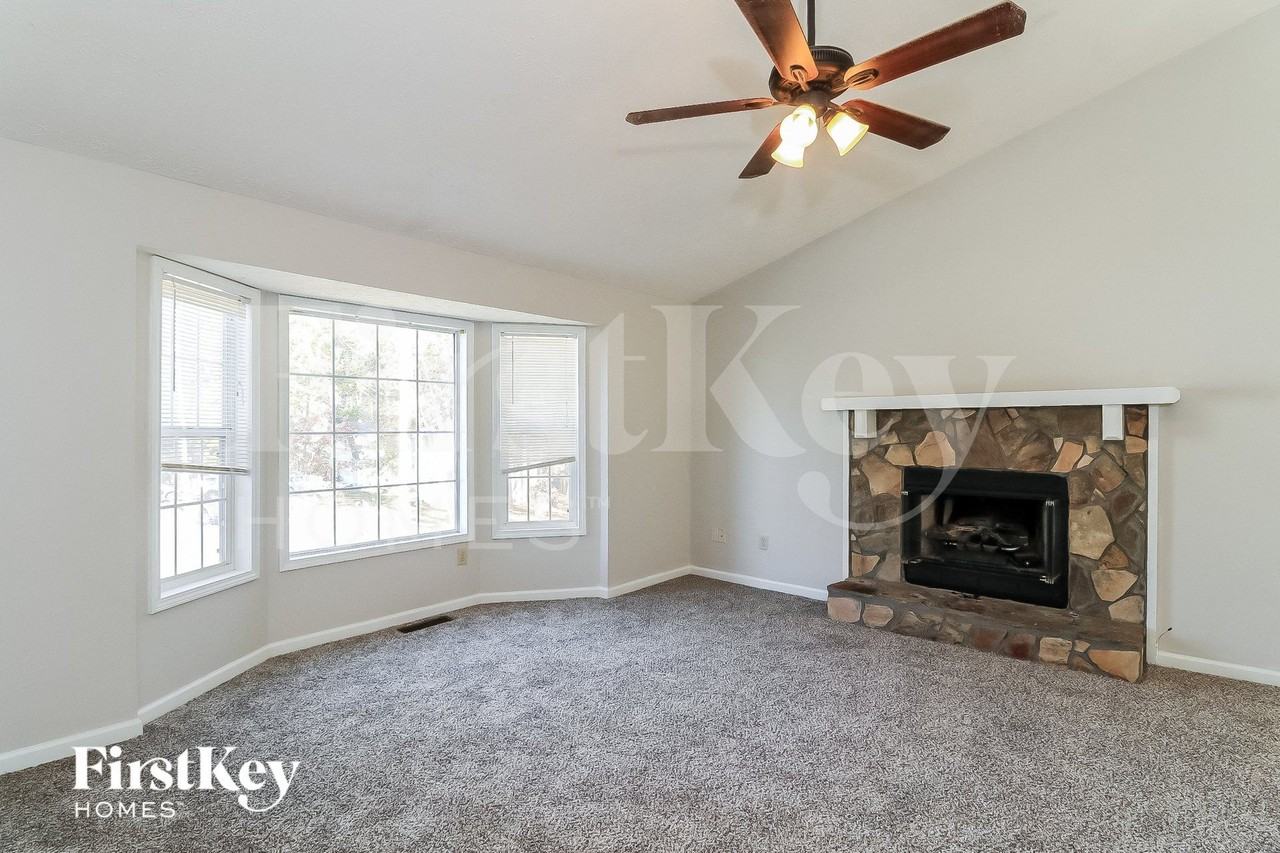 4188 Irish Highland Dr - Photo 3 of 14