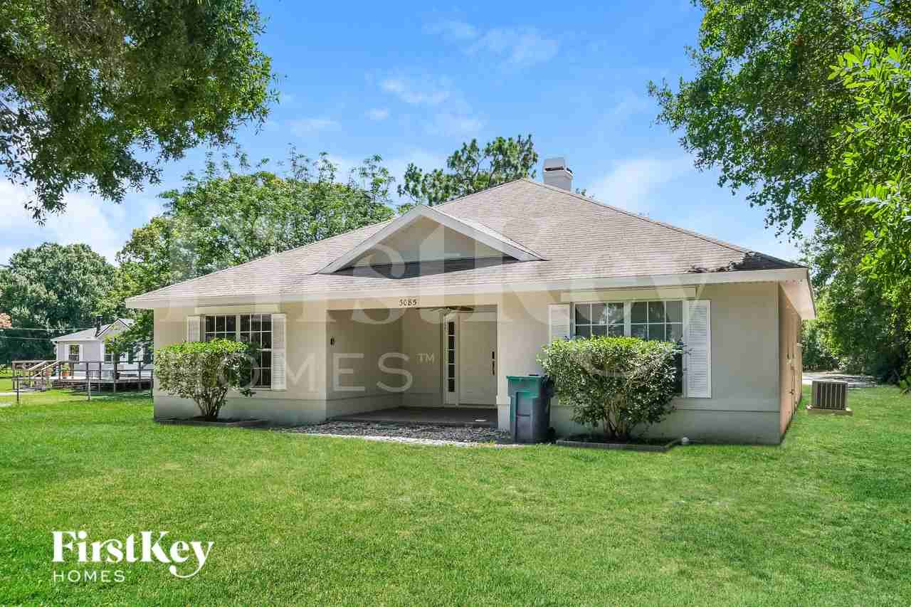 3085 Packard Ave - Photo 2 of 16