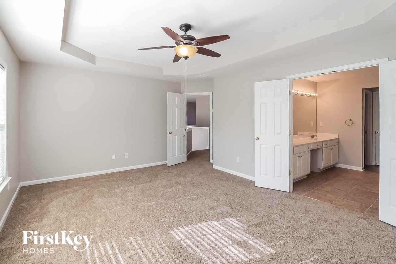 2633 Myrtlewood Ln Nw - Photo 6 of 14