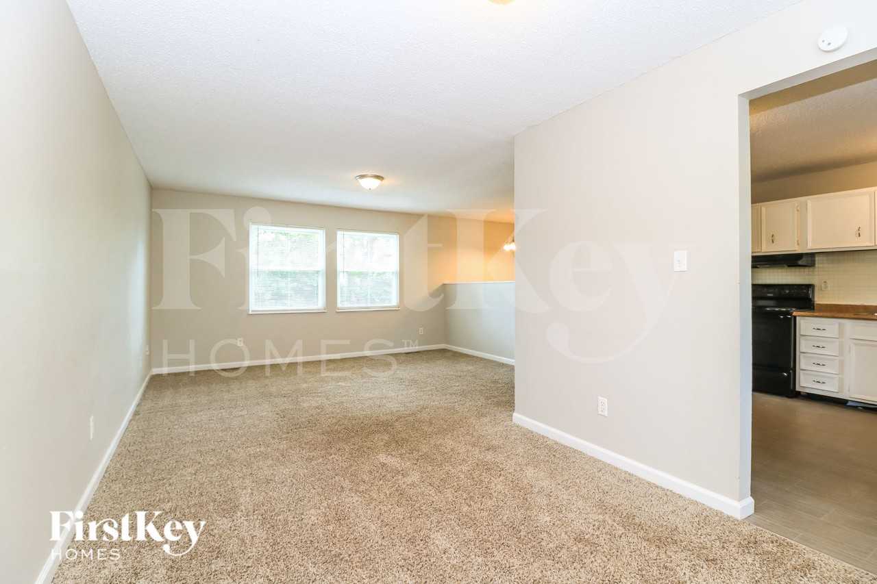 2489 Millvalley Dr - Photo 4 of 16