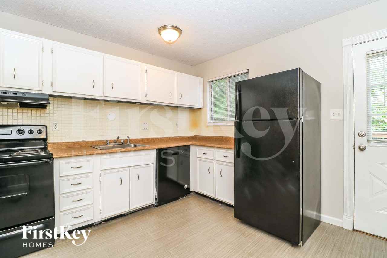 2489 Millvalley Dr - Photo 6 of 16