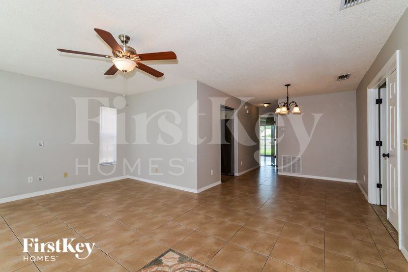 1175 Chambord Ct - Photo 3 of 19