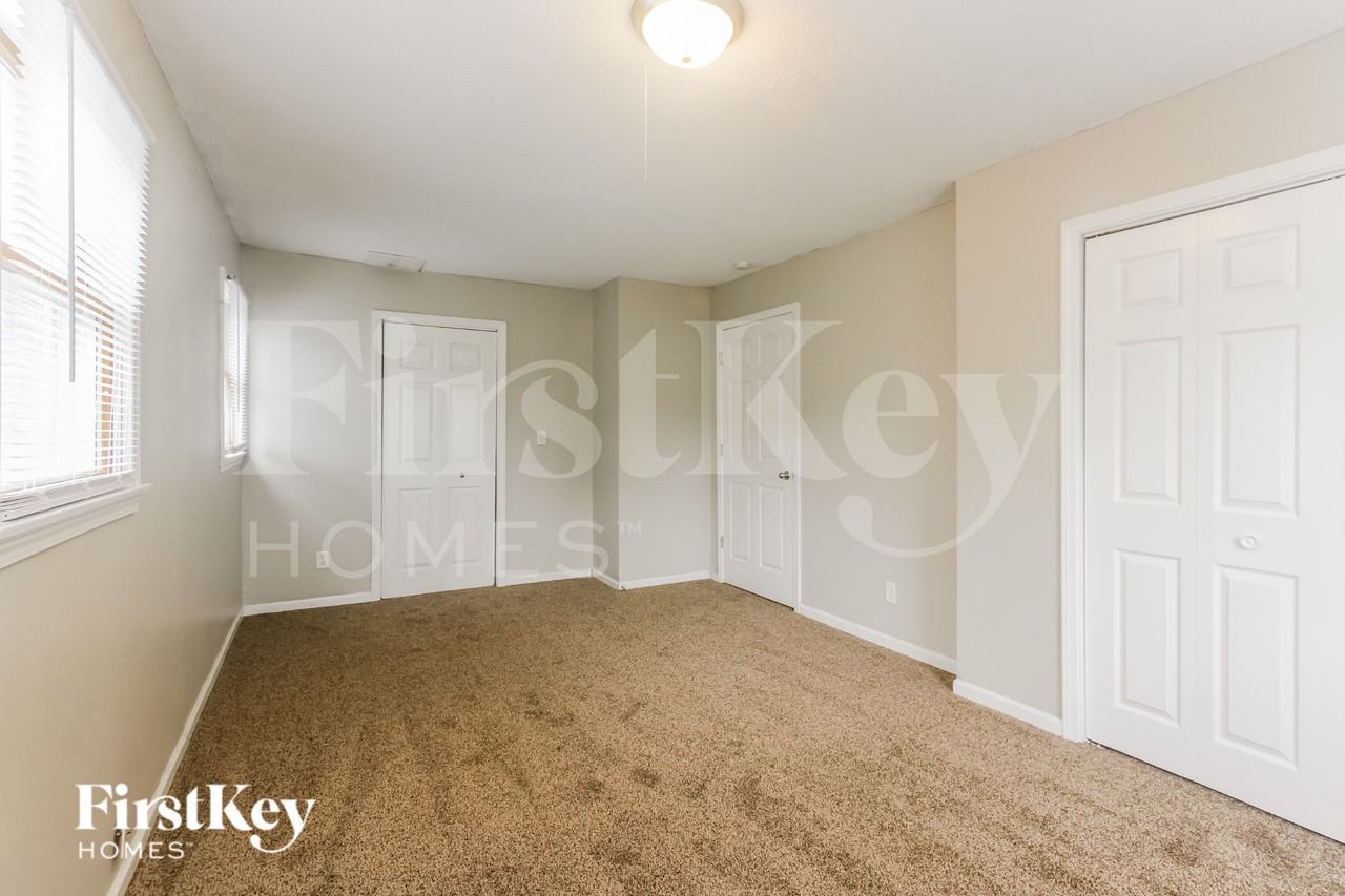 112 Lind Dr - Photo 7 of 16