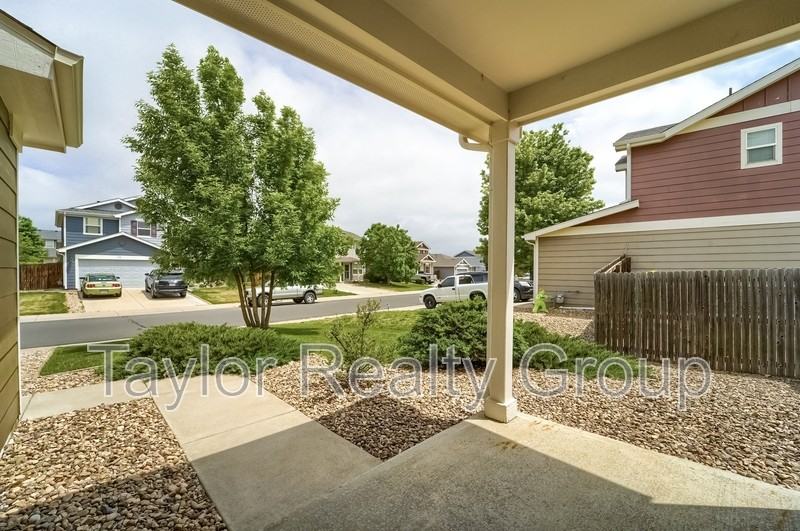 851 Ponderosa Ln - Photo 2 of 18