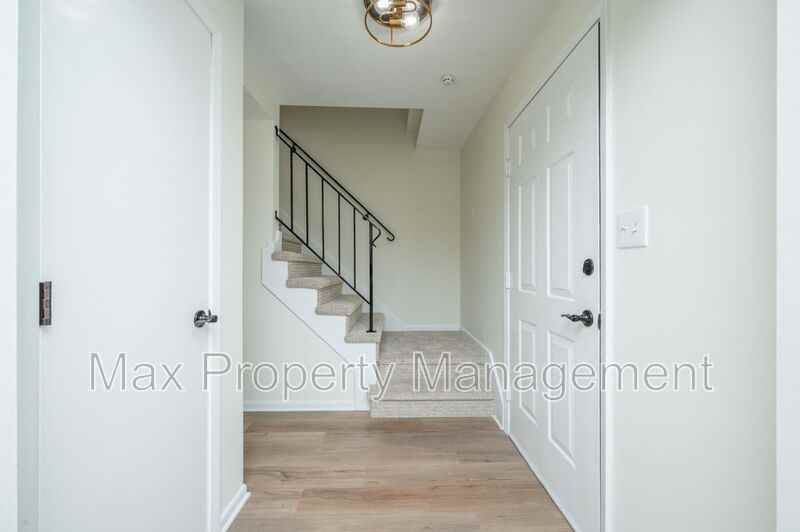 1484 Nw 91st St - Photo 2 of 27