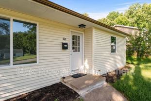 121 Thornton Ave - Photo 1 of 1